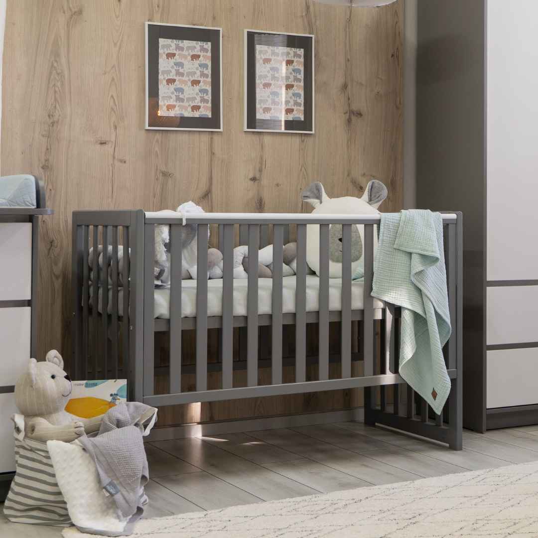 Dětská postýlka Sleeppo Gekko Kids 120x60. Grafitová barva