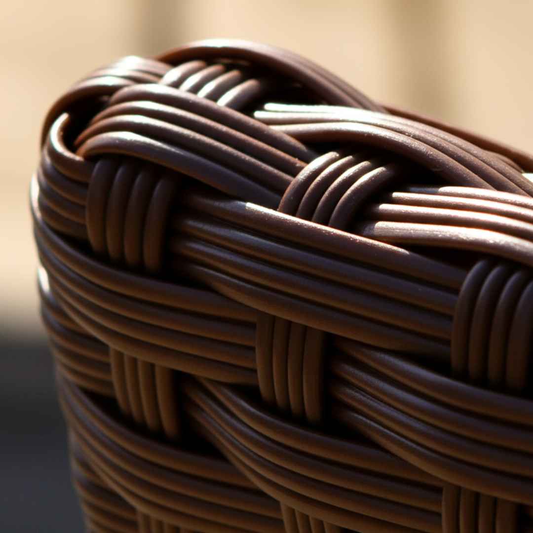 Ratanová židle MAVERO Terico. Hnedá barva